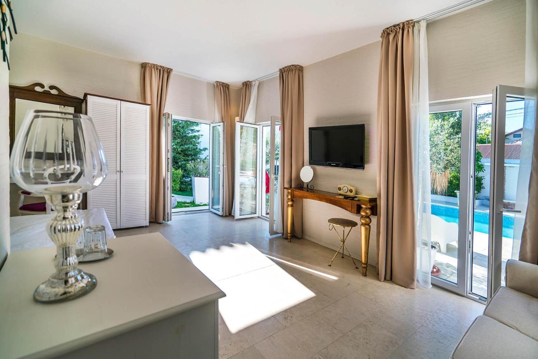Maris Vama Veche Hotell Exteriör bild